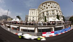 Button i dalje briljira