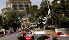 Perolaki Vettel prkosi konkurenciji