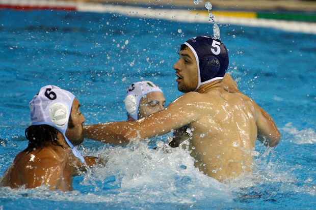 Pomlađeni Crnogorci teško protiv Kanade