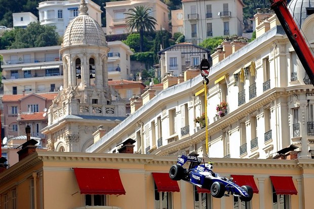 Kompromis visi u zraku