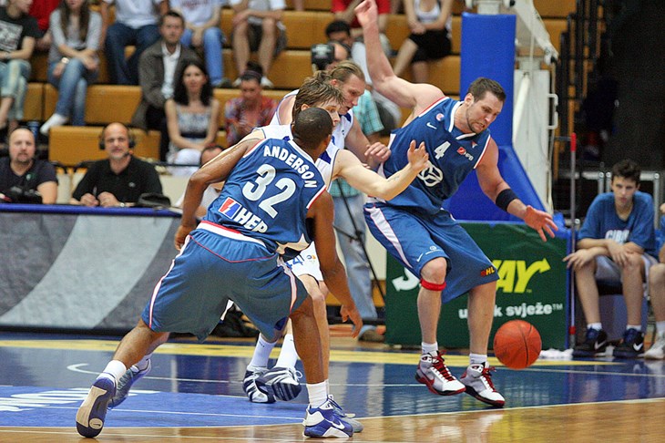 NLB liga ponovno s 12 klubova