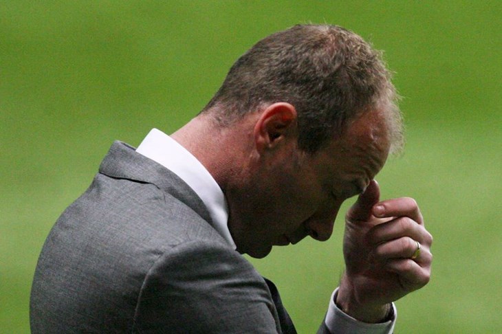 Vlasnik se ispričava zbog ispadanja