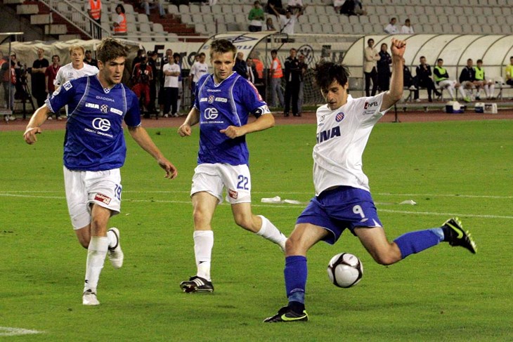 Za ugled, prestiž i statistiku