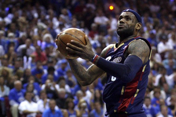 LeBron uspješno operiran