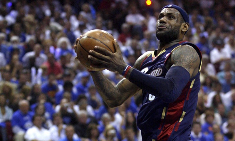 LeBron uspješno operiran