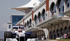 Rosberg opet prvi, McLaren se budi