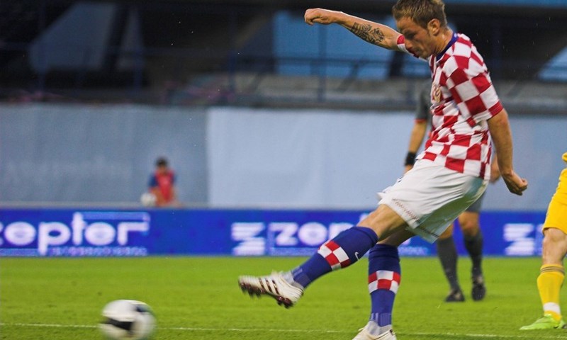 Rakitić promašio jedanaesterac i prošao