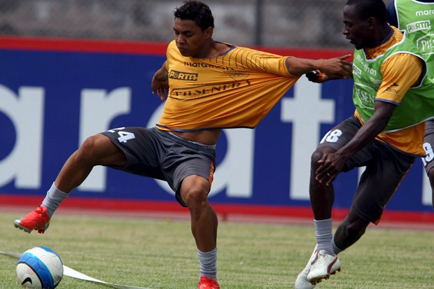 Ekvador još u bubnju