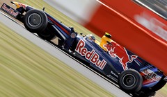 Red Bull nastavlja dominirati