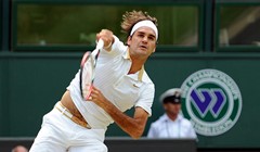 Federer siguran, Novak brzinski