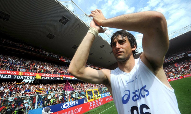Milito stigao, Motta stiže