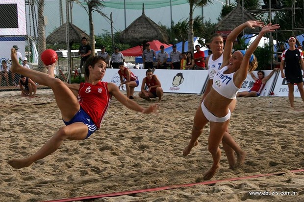 Djevojkama srebro, dečkima bronca