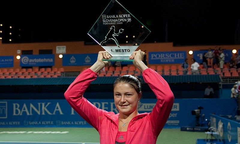 Errani ispustila Safinu i trofej