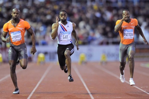 Gay najavio poslasticu