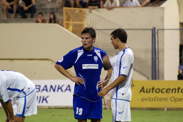 Fuštar mjesec dana out