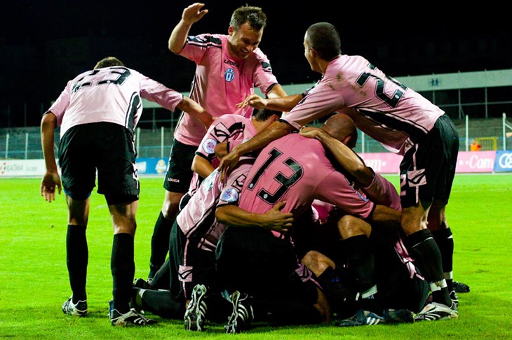 Lokosi pokopali domaće