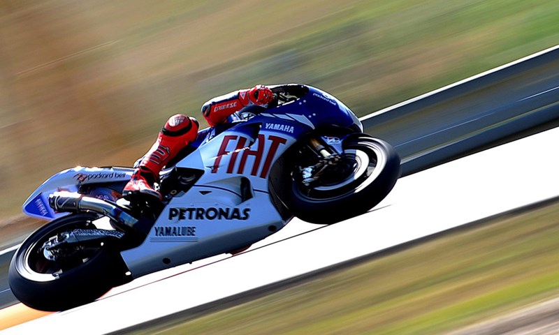 Usprkos padu Rossi izborio pole