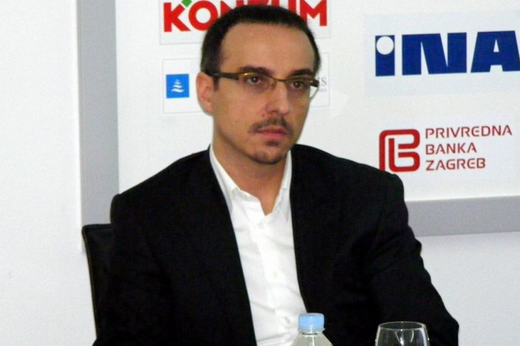 Kuzmanović bi mogao napustiti Stuttgart