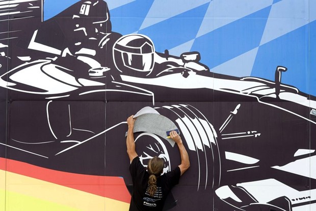 Valencia raskošna i bez Schumachera