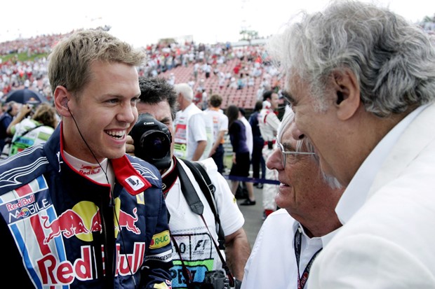 Vettel potpisao, Kovalainen visi