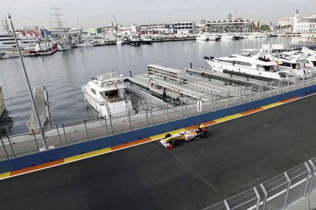 Fernando Alonso razdragao navijače