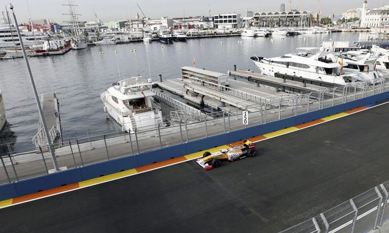 Fernando Alonso razdragao navijače