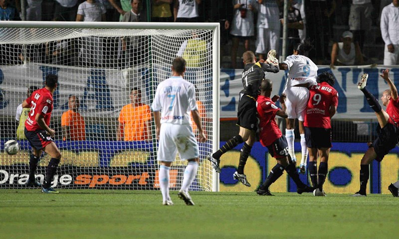 Deschamps široke ruke