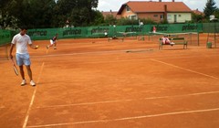 Mesaroš skupljao mrvice