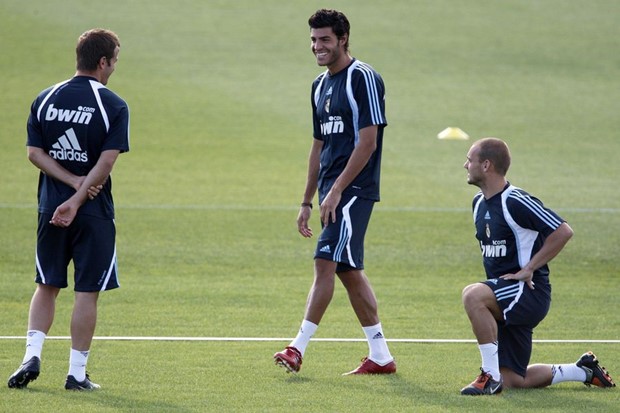 Mourinho SMS-ovima "kupio" Sneijdera