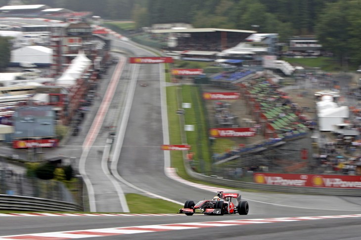 Trulli jedan, Hamilton dva