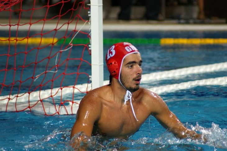 Poznati polufinalisti, Francuzi namučili Grke