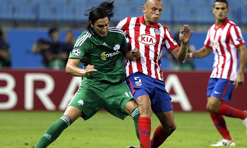 Heitinga ipak u Everton