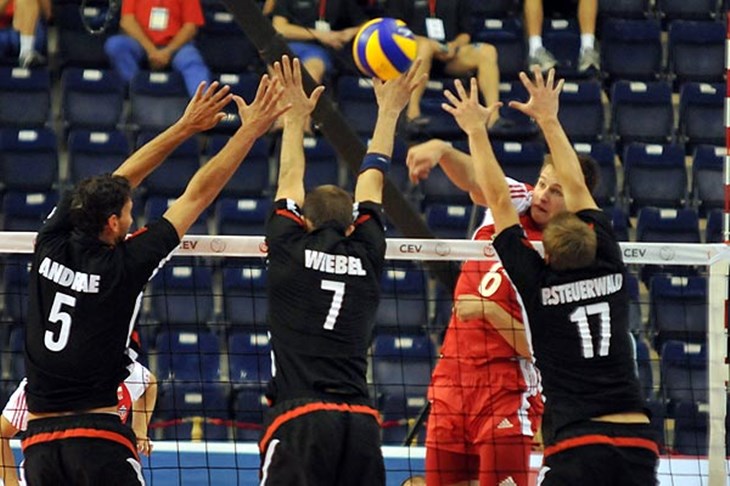 Poljska nepobjediva, Grčka nije