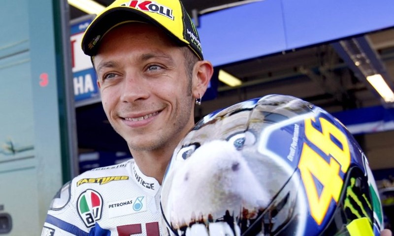 Rossi zadnjim krugom do polea