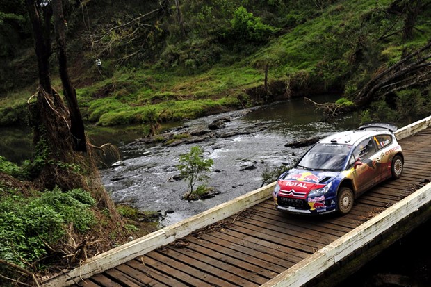 Video: Loeb osigurao vruću završnicu