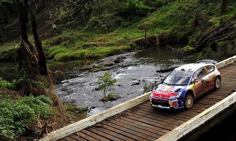 Video: Loeb osigurao vruću završnicu