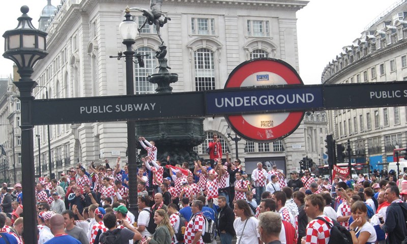 Nogomet na Piccadilyju
