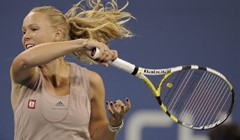 Wozniacki stala na rep Oudin