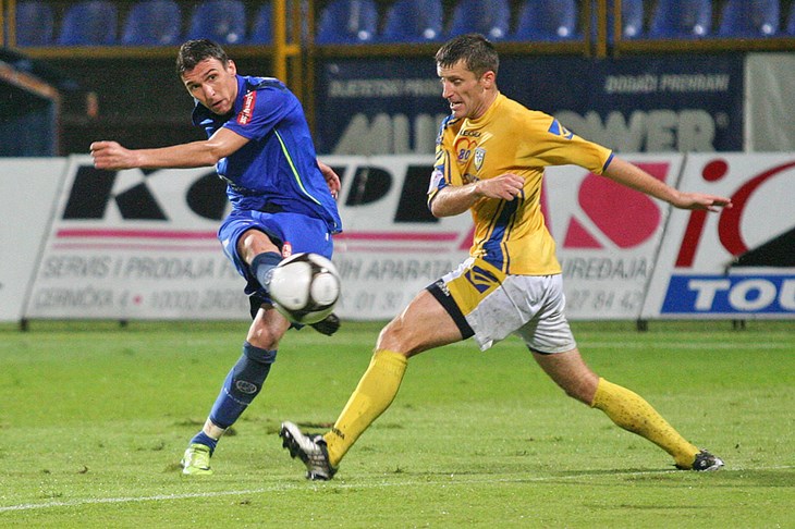 Psi laju, Dinamo prolazi