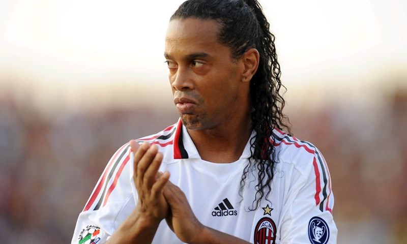 Ronaldinho nazadovao do klupe