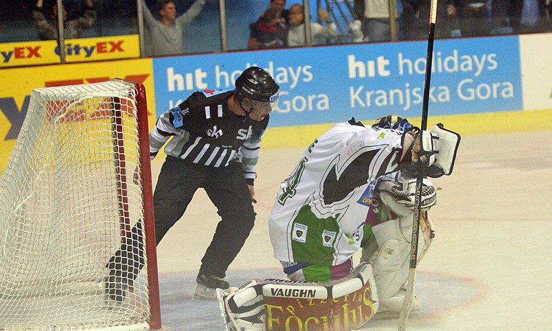 Olimpija pala, Jesenice proigrale