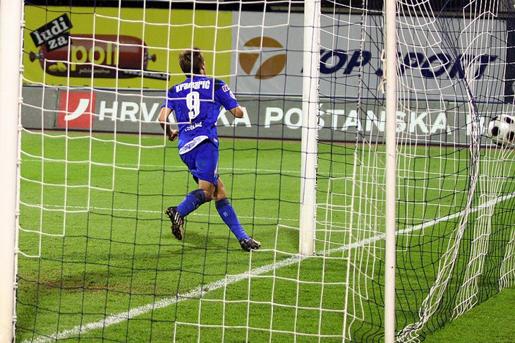 Kramarić i Slepi za prolaz