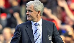 Hughes ponovno brani igrače