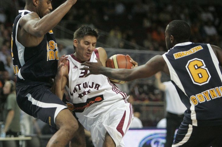 Petorica Latvijaca na uvjetnoj