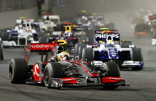 Hamilton kroz noć do pobjede