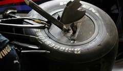 Vettel najbrži u čudnim kvalifikacijama