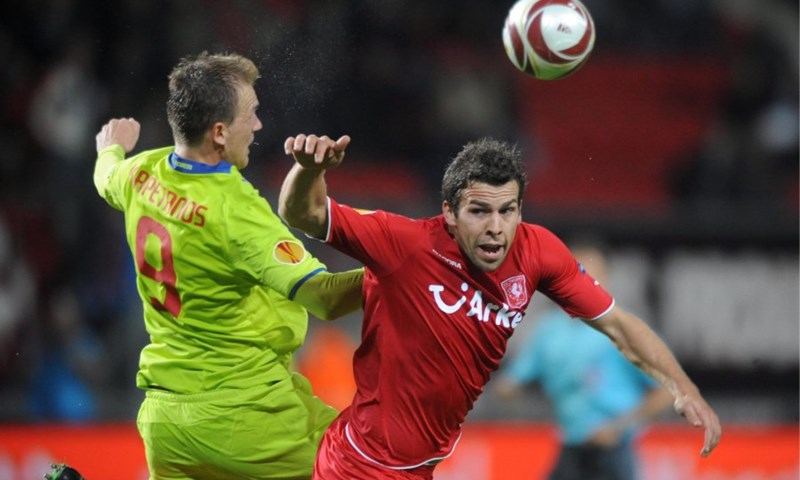 Twente na vrhu, PSV zaustavljen