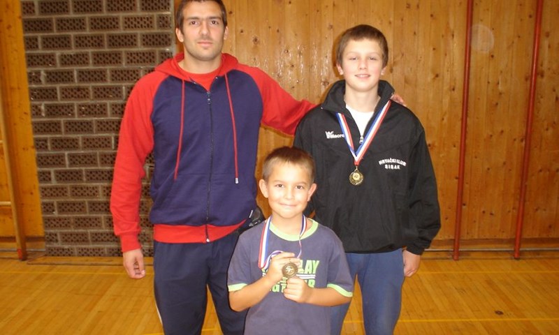 Hrvači Siska do medalja na PH