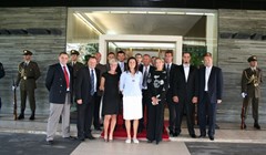 Predsjednik Mesić primio veslače