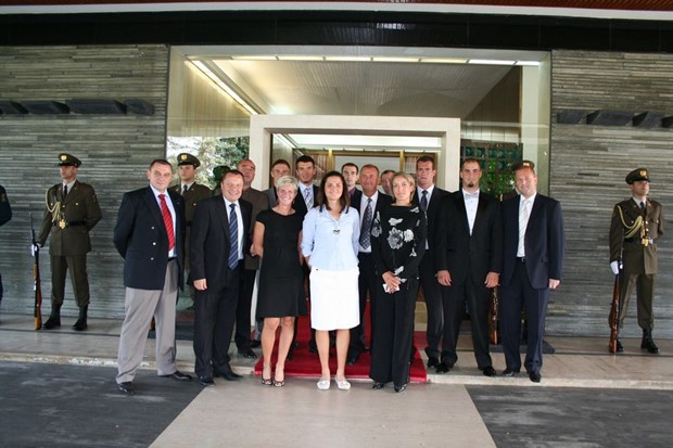 Predsjednik Mesić primio veslače